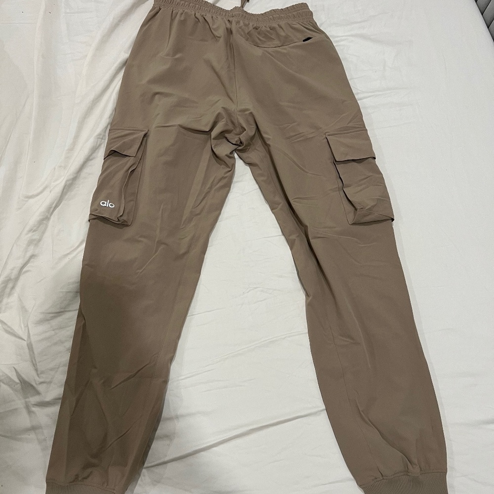 Alo cargo joggers